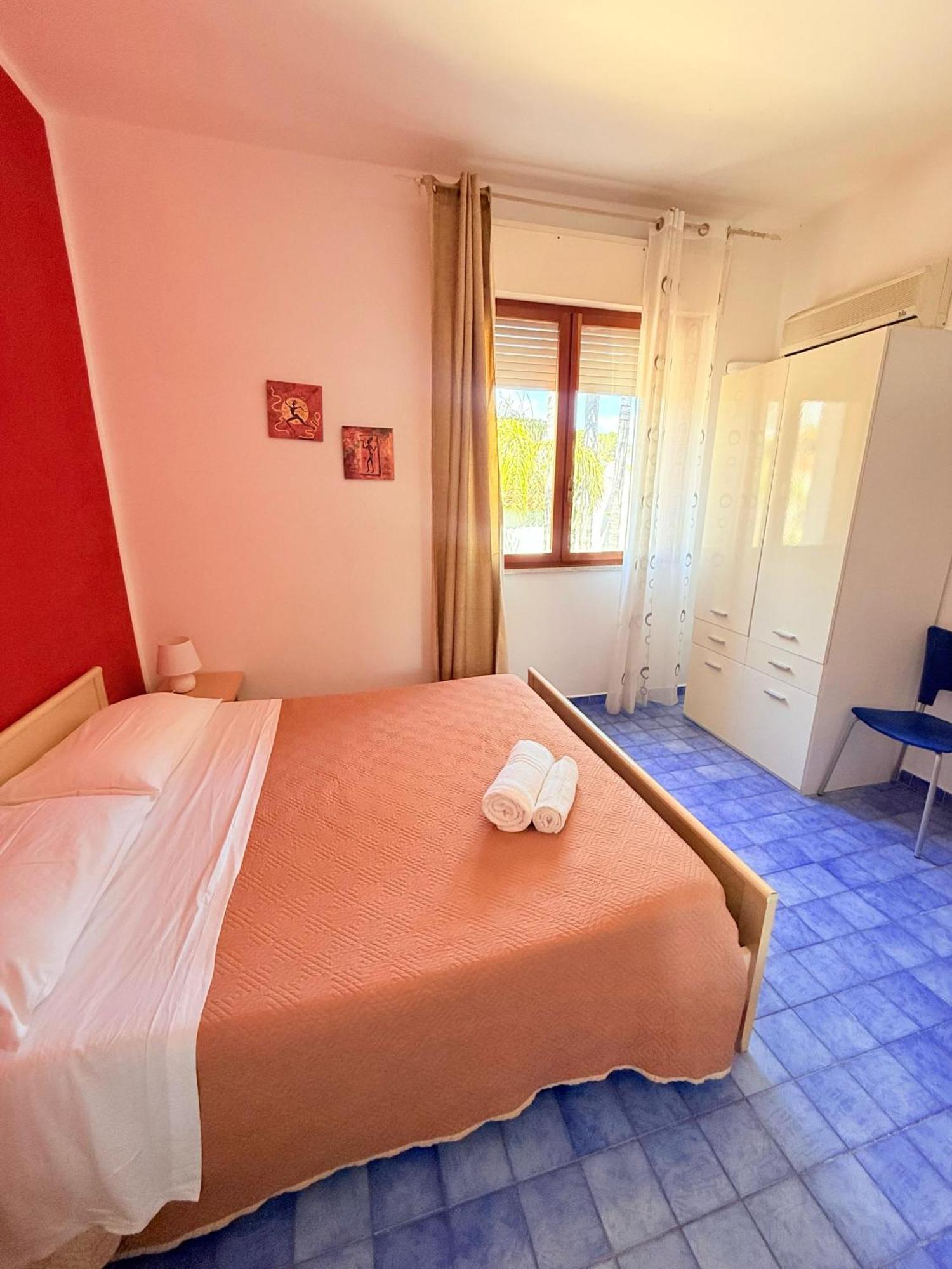 Nido Colorato B&B Fontane Bianche Buitenkant foto